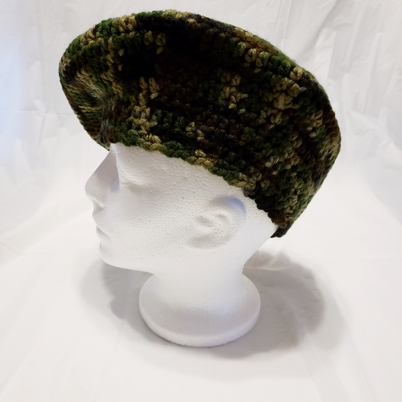 Crocheted hat: #26 - Picture 3 of 5